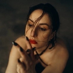 Исполнитель: Anastasiia Lark