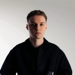 Исполнитель: By Индия