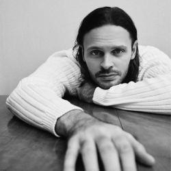 Исполнитель: CHEEV