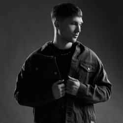 Исполнитель: CHURSANOV