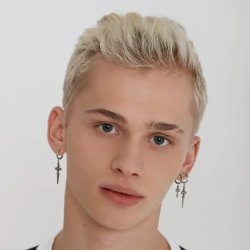 Исполнитель: Даня Милохин