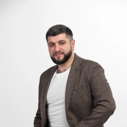 Эльбрус Джанмирзоев