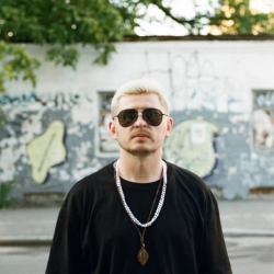 Исполнитель: Колос