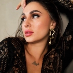 Исполнитель: KREMENTSOVA