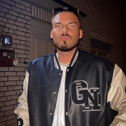 Исполнитель: Leos