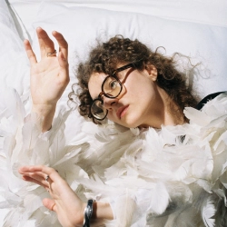 Лиза Громова