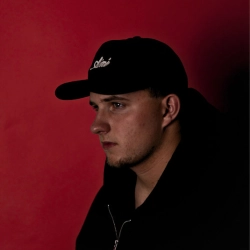 Исполнитель: Maxx