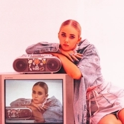 Исполнитель: Настя Балог