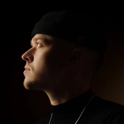 Исполнитель: NIKITIN