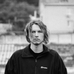 Исполнитель: Nikow