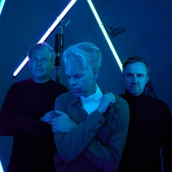 Исполнитель: PNAU