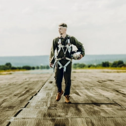 Исполнитель: Tony Tonite