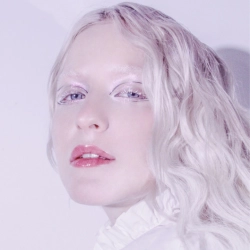 Тося Чайкина