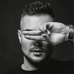 Исполнитель: VARASH