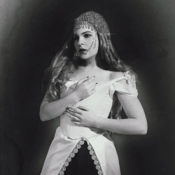 Anya Kitsy - Nightmare