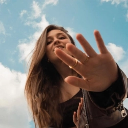 Eva Ivy - Голова в небесах