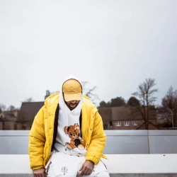 Hunter Falls - Pretty Little Lies