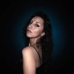 Teresa Paredes - ПІД ДОЩЕМ