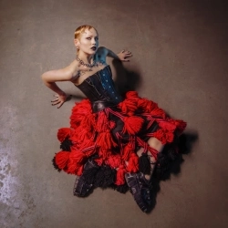 Vilma Jää - Huutaa